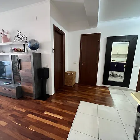 Clara Baneasa North Apartment Bucharest