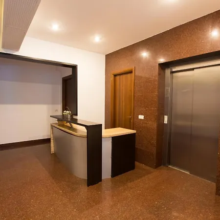 Clara Two Cozy דירה *