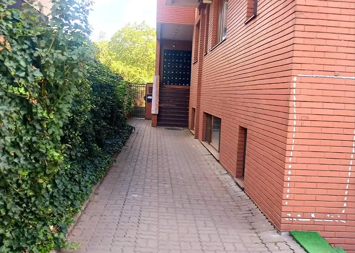 Clara Two Cozy * Бухарест