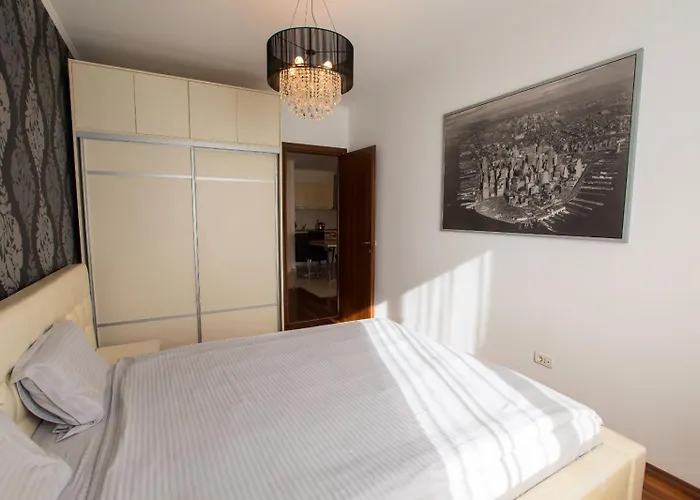 Апартаменти Clara Two Cozy Бухарест