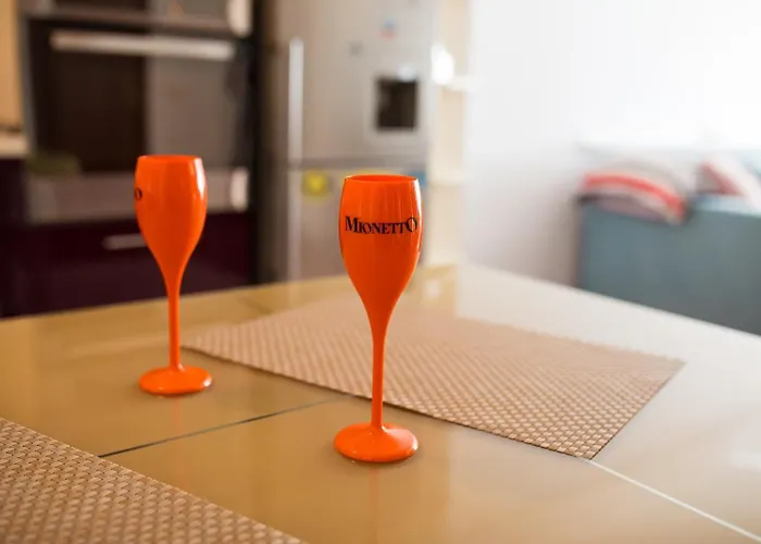 Апартаменти Clara Two Cozy Бухарест