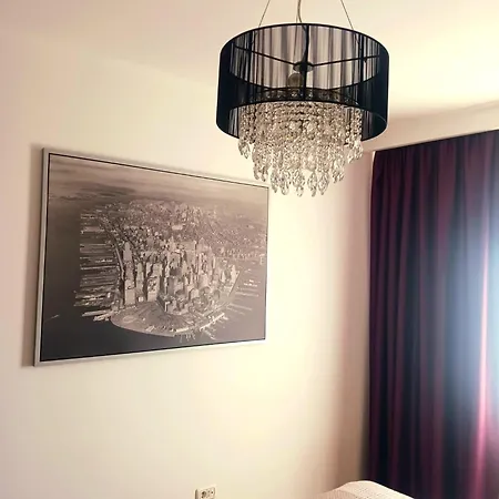 Clara Two Cozy Apartment Bucharest